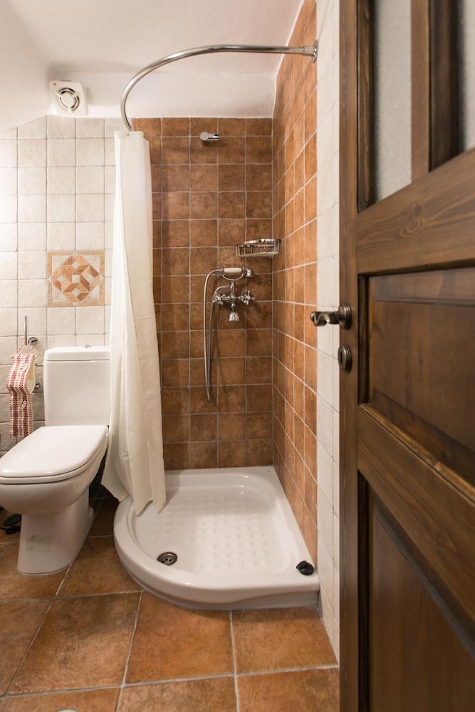 Traditional Inn Pirethron Aperathos Ngoại thất bức ảnh
