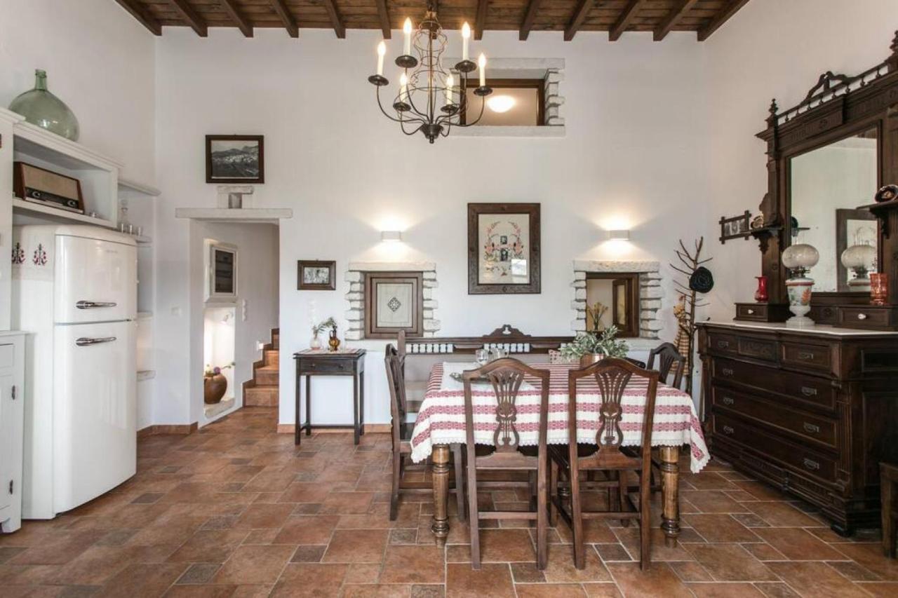 Traditional Inn Pirethron Aperathos Ngoại thất bức ảnh
