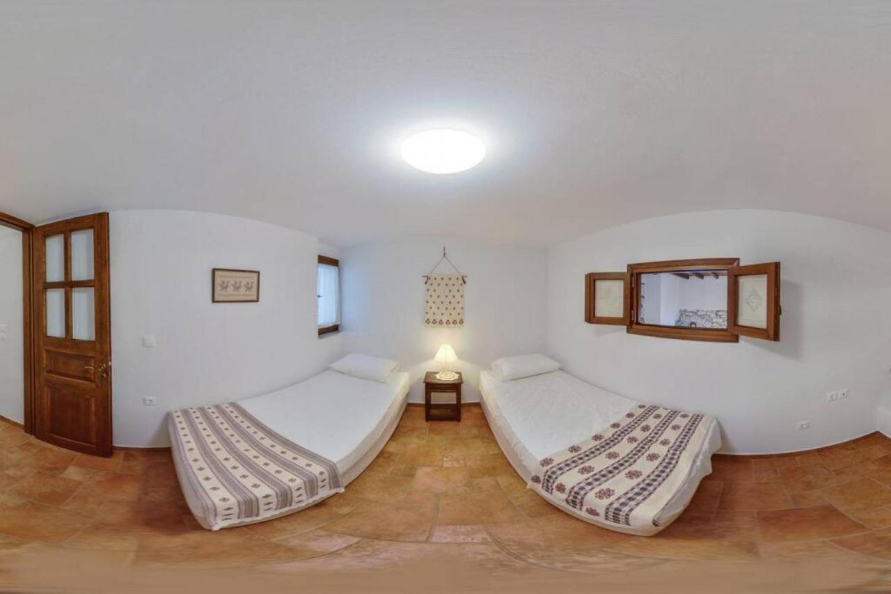 Traditional Inn Pirethron Aperathos Ngoại thất bức ảnh